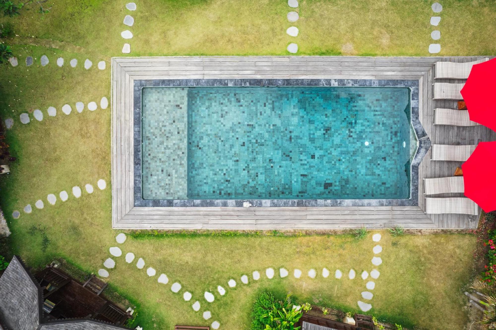 Villa Ellya Areguling, For 8-10 Pax Kuta  Exterior photo